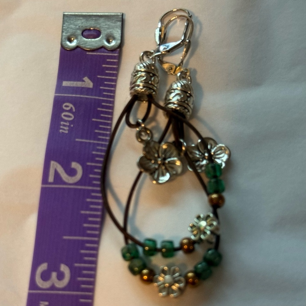 NEW Boho Silver and Green Floral Beaded Dangle Earrings - Picture 2 of 3